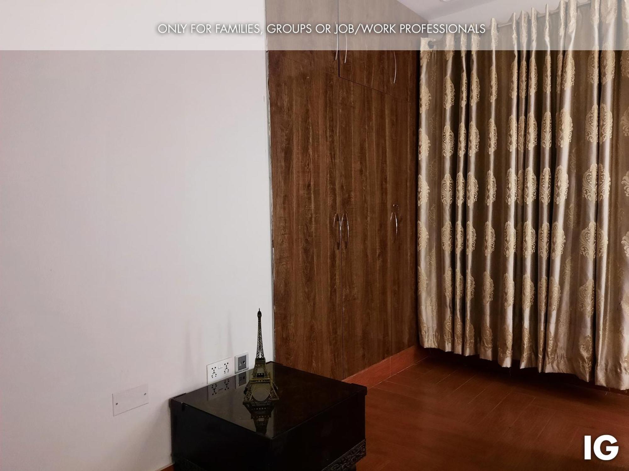 3 Bedroom Furnished Holiday Home Near Valencia Town, Lake City & Ring Road Лахор Екстер'єр фото
